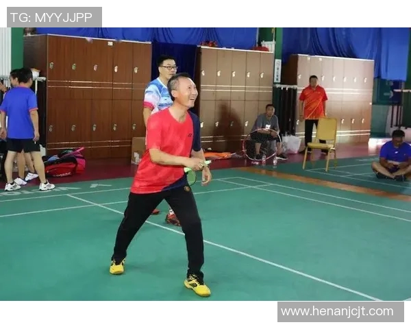 香港羽毛球运动员的奋斗历程与未来发展潜力探析 香港羽毛球运动员的奋斗历程与未来发展潜力探析