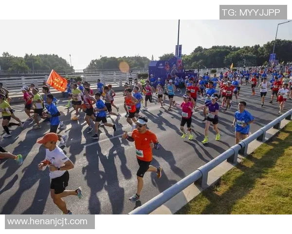 深圳城市马拉松评析:极限运动队展现非凡实力与团队精神 深圳城市马拉松评析:极限运动队展现非凡实力与团队精神