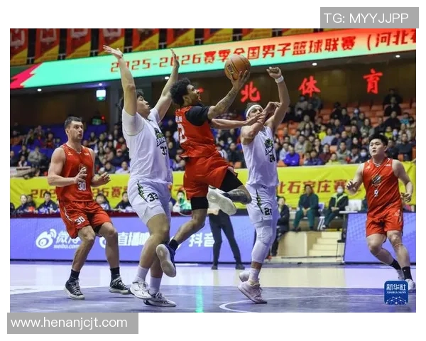 篮球联赛风云再起,聚焦新赛季球队阵容变动与明星球员表现 篮球联赛风云再起,聚焦新赛季球队阵容变动与明星球员表现