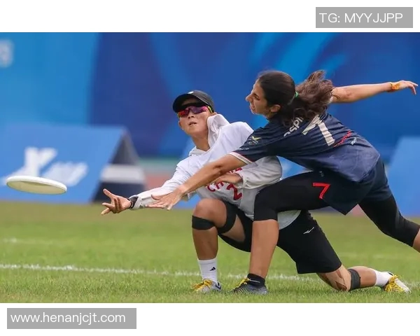 重庆飞盘队的转型之路：从攀岩联赛到全新竞技挑战的探索与成长